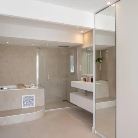 Halo Lagoon Pool & Exclusive Seaside Getaway * Agde