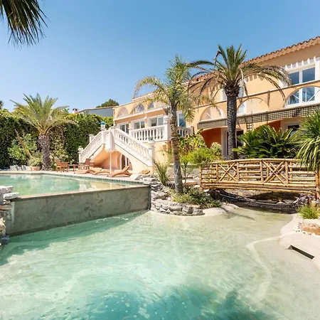 Willa Halo Lagoon Pool & Exclusive Seaside Getaway *