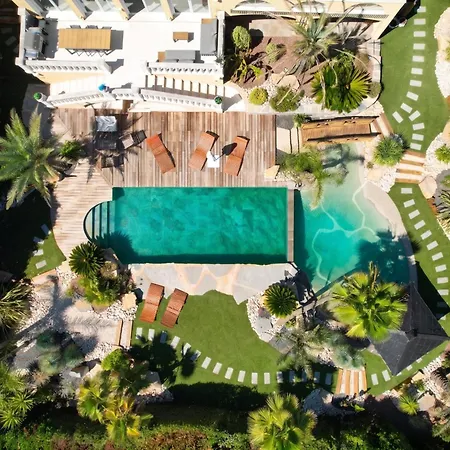 Halo Lagoon Pool & Exclusive Seaside Getaway * Агд