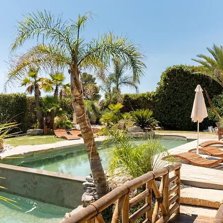 Halo Lagoon Pool & Exclusive Seaside Getaway Willa *