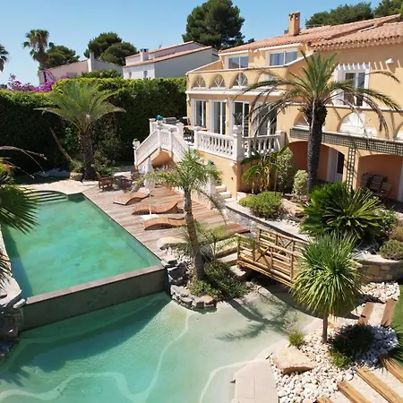 Willa Halo Lagoon Pool & Exclusive Seaside Getaway *